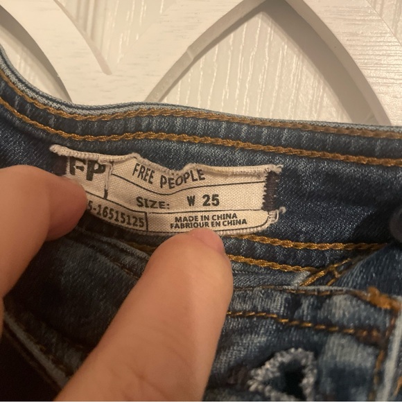 Free people jeans size 25 waisted womens jeans . - Picture 10 of 13